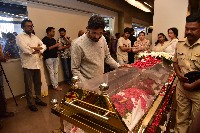 Celebs Pay Last Respects to Superstar Krishna Photos